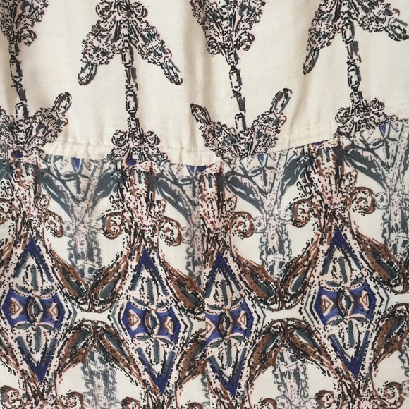 Patterned Romper - Picture 3 of 3